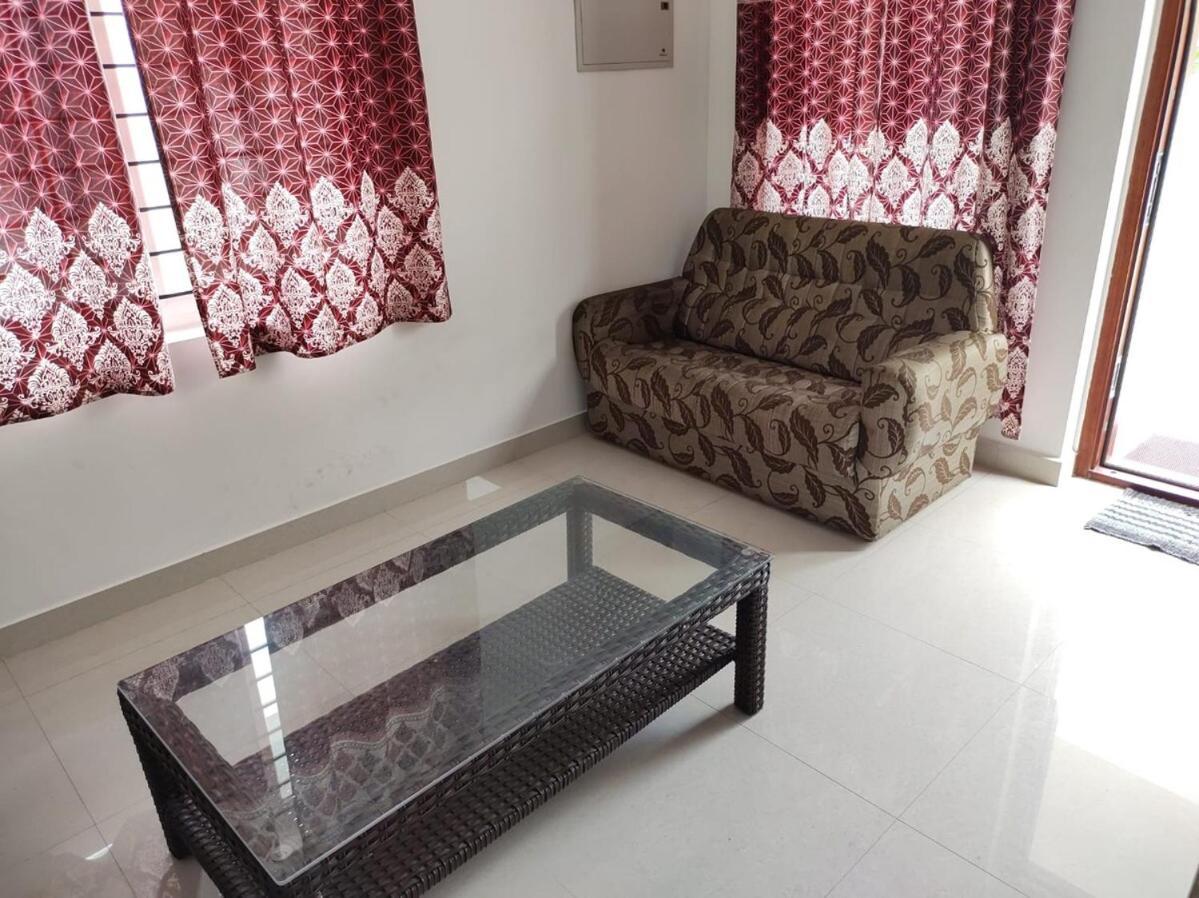 Fully Furnished 3Bhk 2 Floor Villa Angamali Luaran gambar
